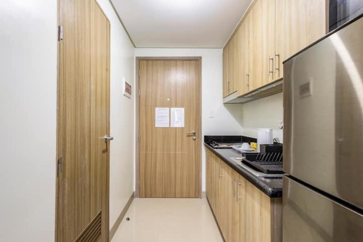 Shore 2 Residences 1Br Deluxe Room In Moa Complex Manila Exterior foto